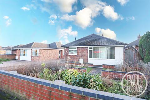 3 bedroom detached bungalow for sale, Gloucester Avenue, Lowestoft