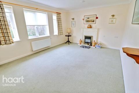 2 bedroom apartment for sale, Minster Court, Bracebridge Heath