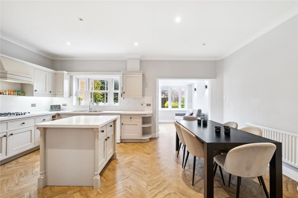 Kitchen/Dining Room