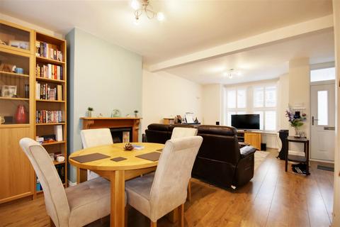 2 bedroom terraced house for sale, Gordon Road, Enfield