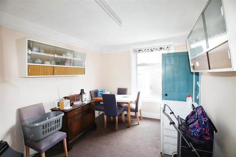 2 bedroom semi-detached house for sale, Duncan Road, Park Gate, Southampton, Hampshire, SO31 1BD