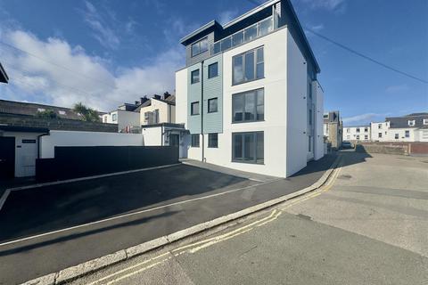 2 bedroom apartment to rent, Springfield Road, Newquay TR7