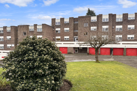 1 bedroom flat for sale, WOKING