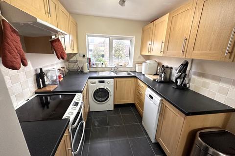 1 bedroom flat for sale, WOKING