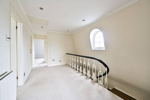 3 bedroom flat for sale, Redcliffe Square, South Kensington, London, SW10