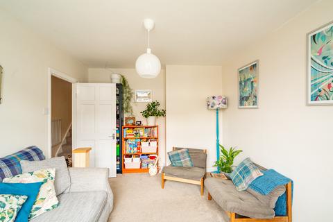 72 Somermead, Bristol, BS3 5QS