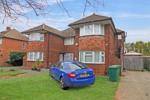 3 bedroom maisonette to rent, Clare Road, Staines-upon-Thames, TW19