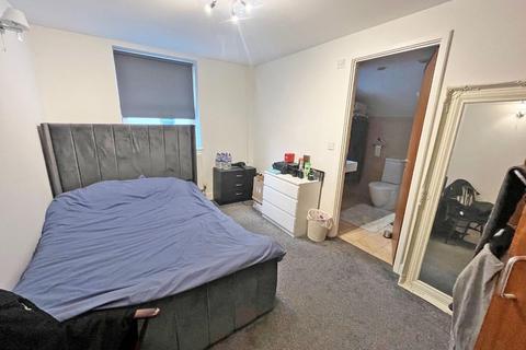 2 bedroom flat for sale, High Street, Stevenage, SG1 3DW