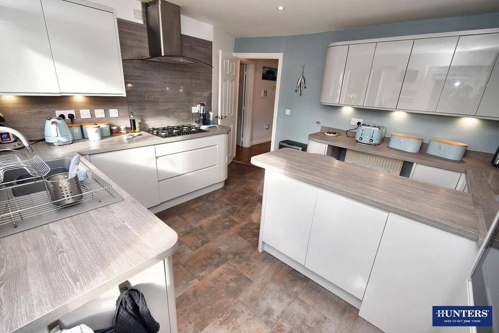 Kitchen-Breakfast room