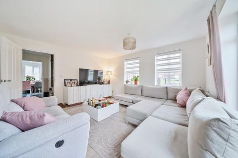 14 Ampthill Way, Faringdon, SN7 7LE