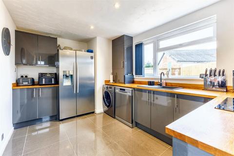 3 bedroom detached house for sale, Elm Road, Evesham WR11