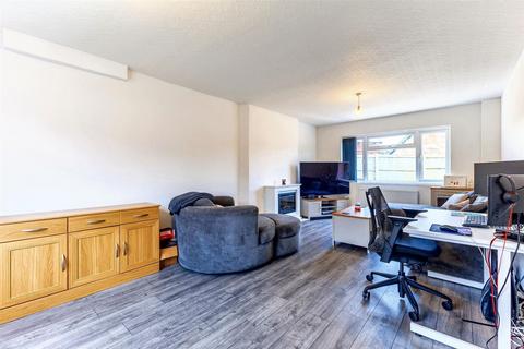 3 bedroom detached house for sale, Elm Road, Evesham WR11