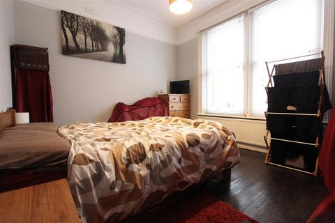 1 bedroom apartment to rent, Leicester Road, Barnet, EN5