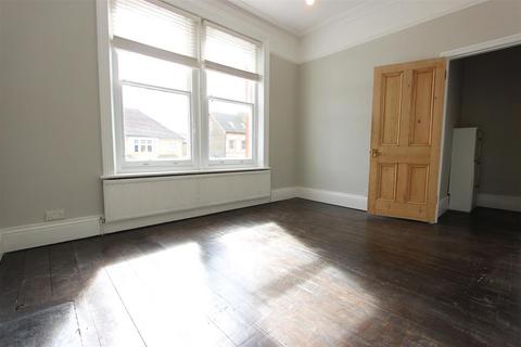 1 bedroom apartment to rent, Leicester Road, Barnet, EN5