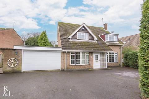 4 bedroom detached house for sale, Oakham Drive, Coalville