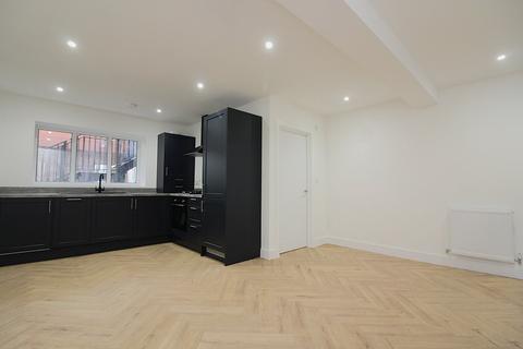 1 bedroom apartment for sale, Hitchin Street, Baldock, SG7