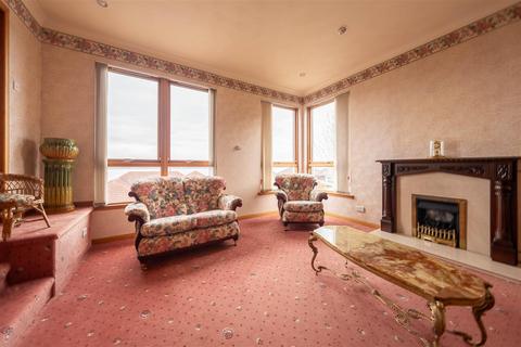 4 bedroom detached house for sale, West Park Road, Newport-On-Tay