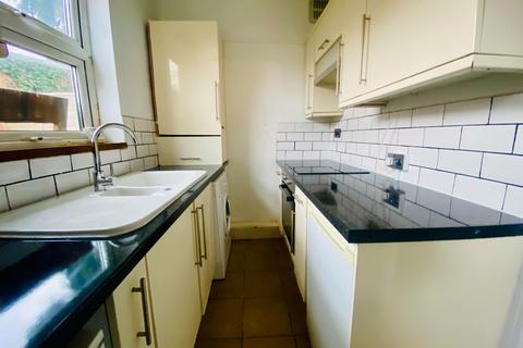 2 bedroom flat to rent, Whitney Avenue, Redbridge, Essex, IG4