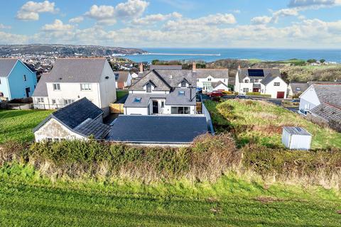 undefined, Heol Caradog, Fishguard SA65