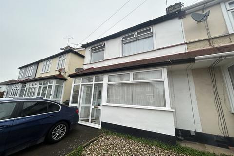 3 bedroom property in Southend on Sea