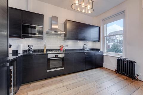 2 bedroom flat for sale, Frognal, Hampstead, NW3