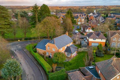 5 bedroom detached house for sale, Netherne Drive, COULSDON, Surrey, CR5