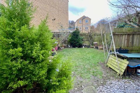 3 bedroom townhouse for sale, Dale View, Longwood, Huddersfield