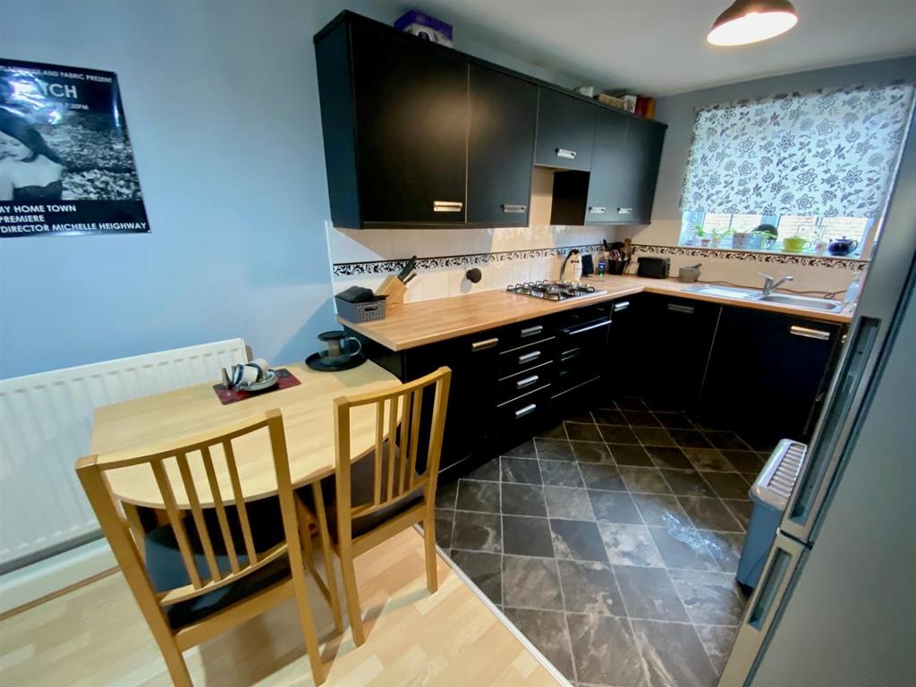 Kitchen area.jpg