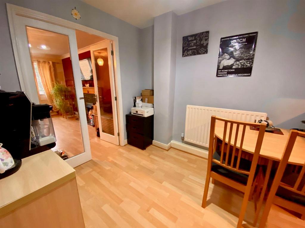 Dining area.jpg