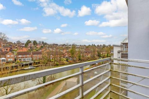 1 bedroom apartment for sale, Kingfisher Meadow, Maidstone, Kent