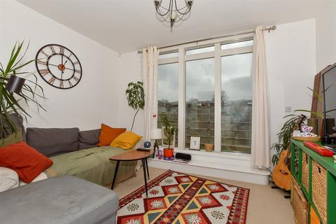 1 bedroom apartment for sale, Kingfisher Meadow, Maidstone, Kent