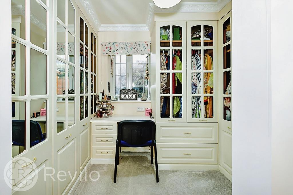 Walk in Wardrobe