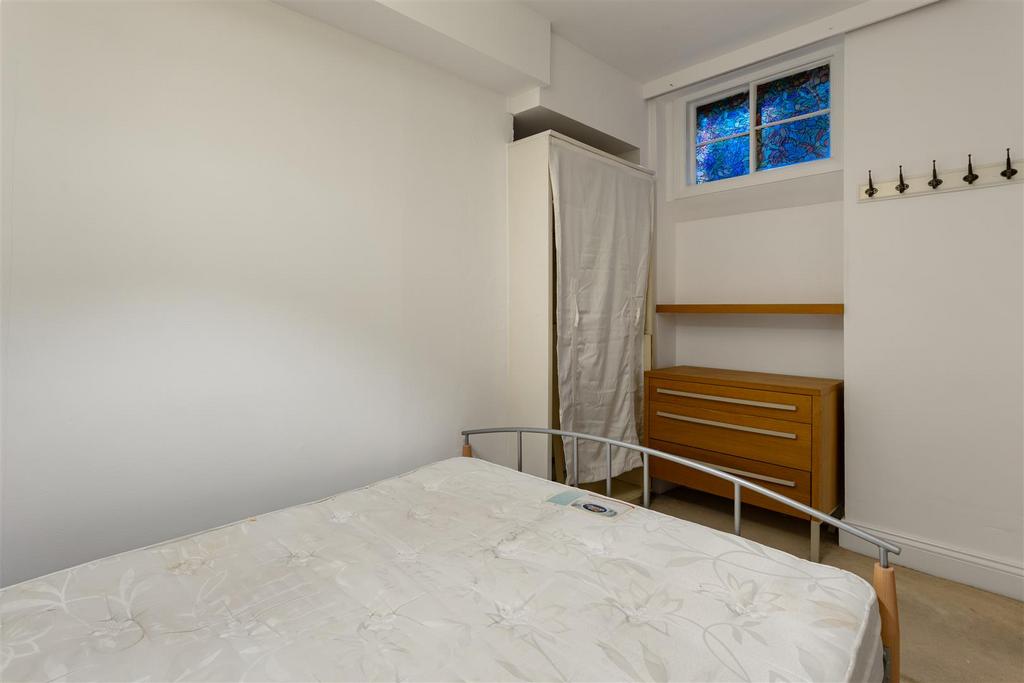 78 Basement Flat 18.jpg