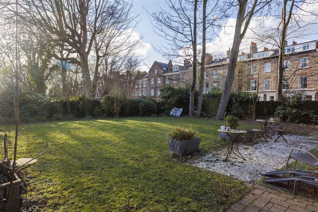 78 Basement Flat 4.jpg
