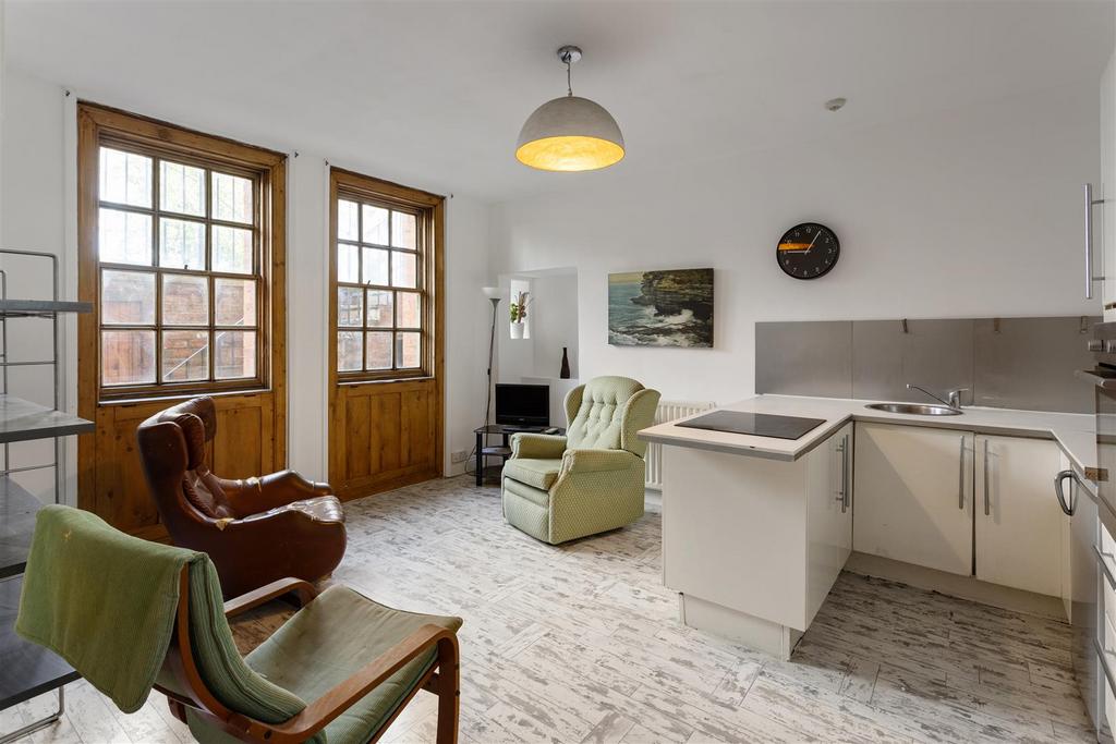 78 Basement Flat 21.jpg