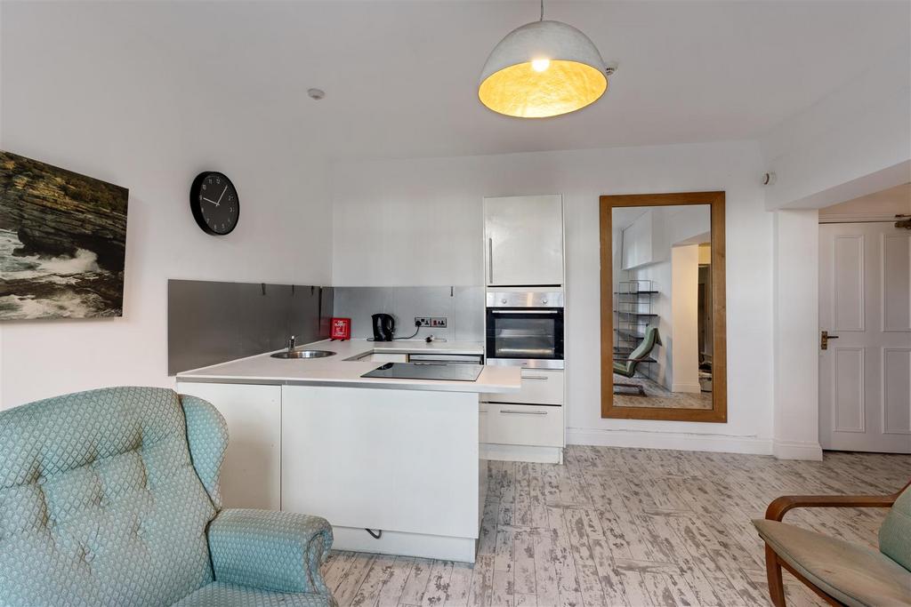 78 Basement Flat 42.jpg