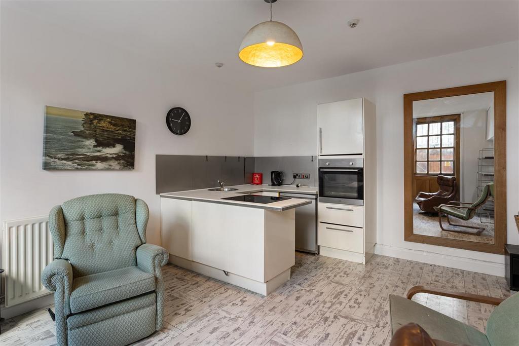 78 Basement Flat 36.jpg