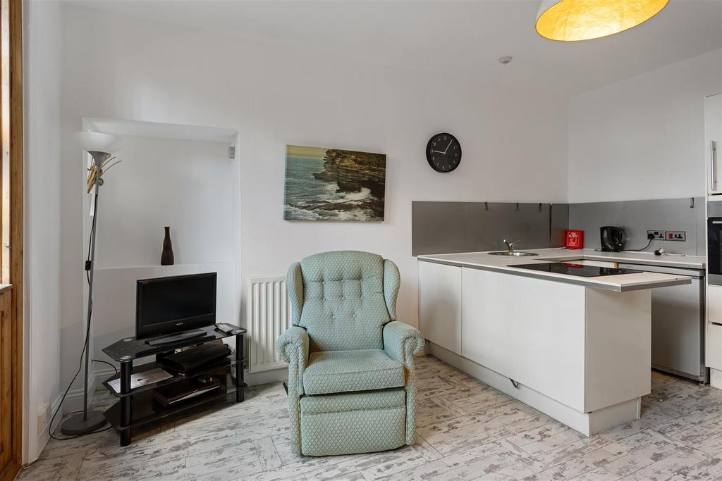 78 Basement Flat 39.jpg