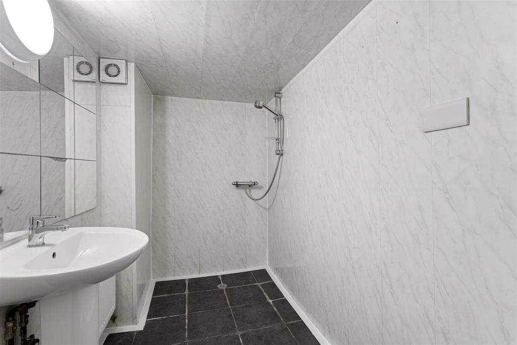 78 Basement Flat 3 2.jpg