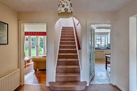 4 Manor Drive, Chelmsford, CM2 7EX