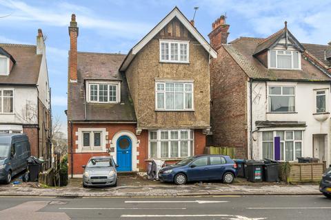 3 bedroom apartment for sale, Coombe Road, Croydon