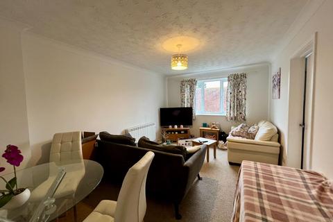 2 bedroom flat for sale, Mark Jennings Lane, Bury St. Edmunds IP33