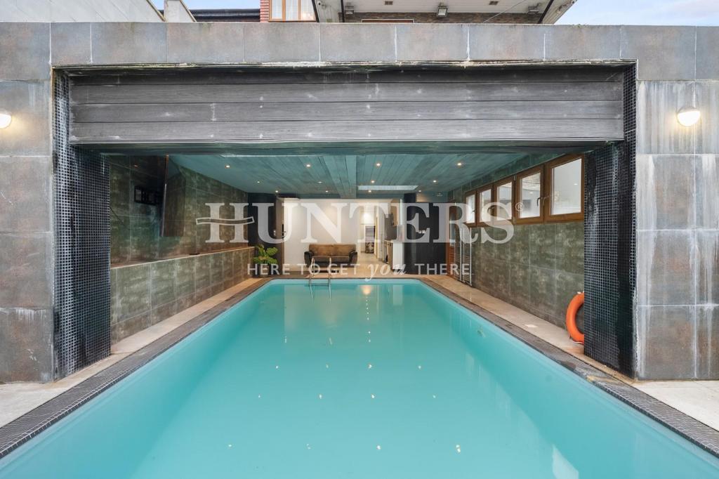 Swimming Pool Reverse