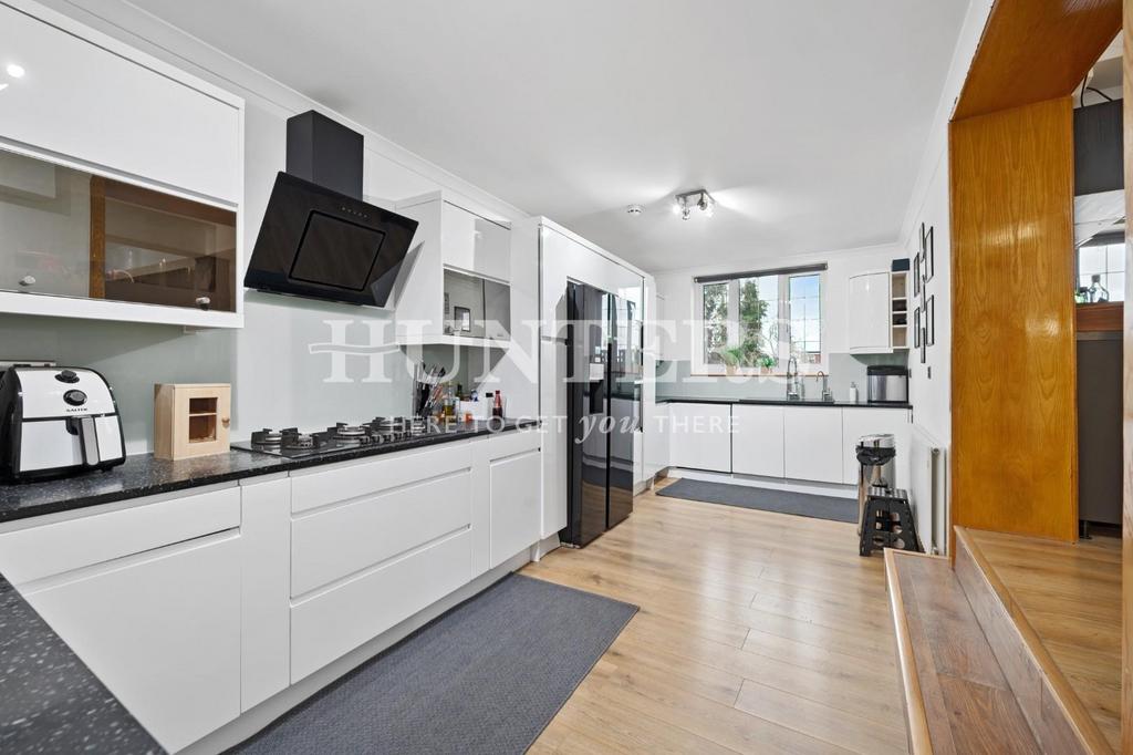 Kitchen Reverse