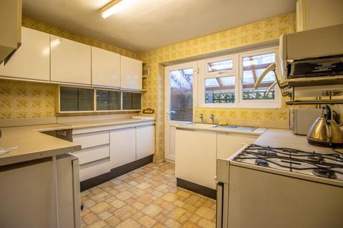 2 bedroom chalet for sale, Rylands Road, Southend-on-Sea SS2