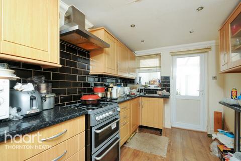 2 bedroom terraced house for sale, Bridport Road, Thornton Heath