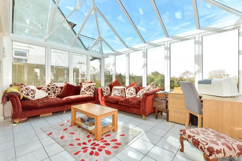 4 bedroom detached house for sale, Madeira Road, Littlestone TN28