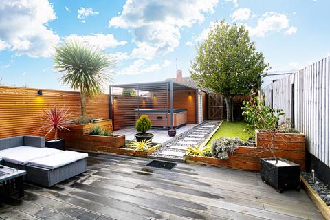 21 Brookfields, Leigh-on-sea, SS9 5PG