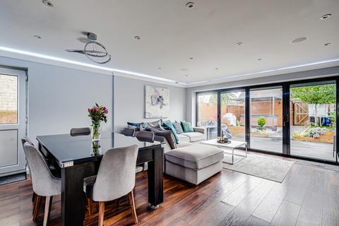21 Brookfields, Leigh-on-sea, SS9 5PG