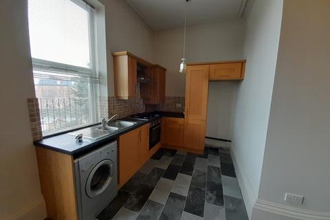 1 bedroom flat to rent, 2 Manygates Park, Wakefield, WF1